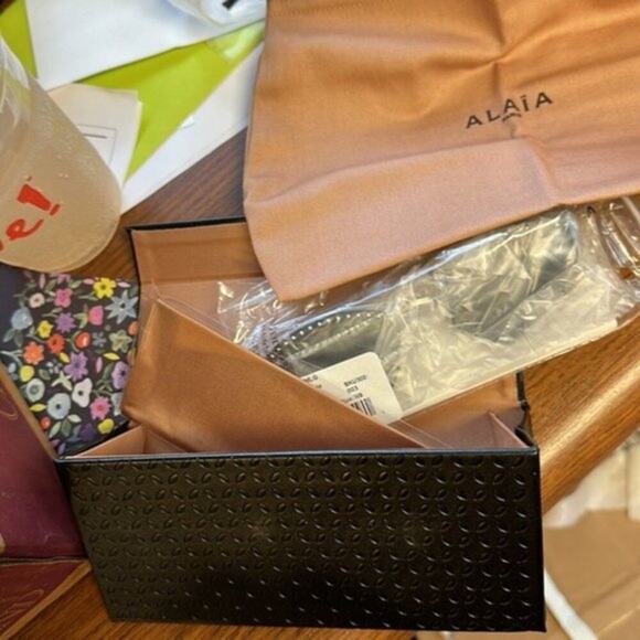 ALAÏA 61mm Cat Eye Sunglasses silver blue - Picture 5 of 12